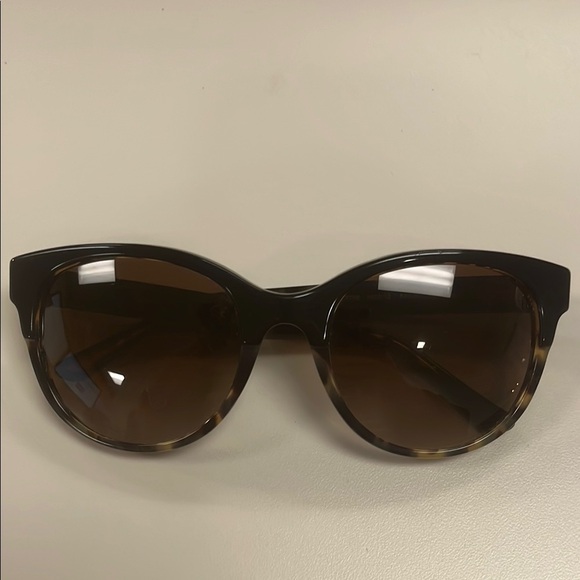 Tory Burch Classic Black & Tortoise Sunglasses with gold accents, preowned - Picture 1 of 10